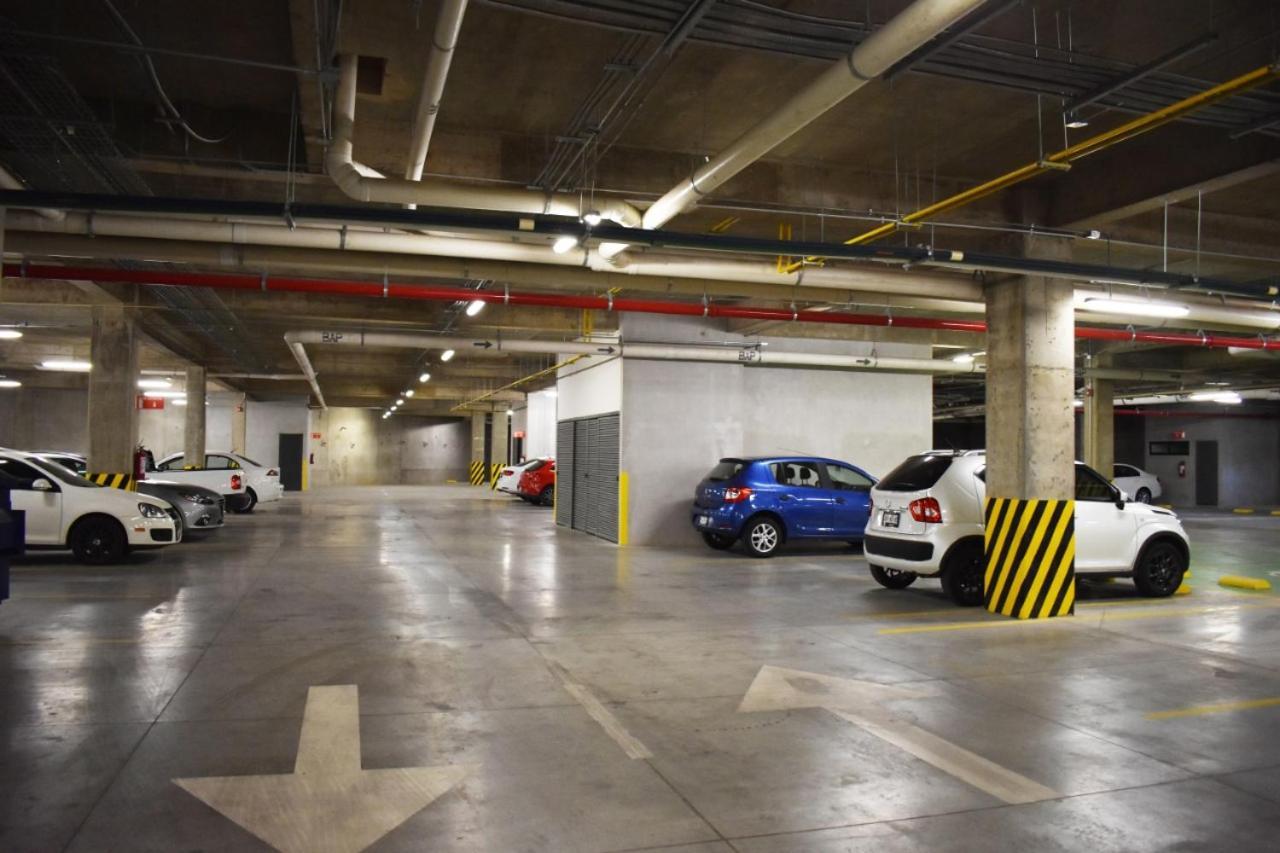 Livup Suites En Zona Iteso Zapopan Luaran gambar
